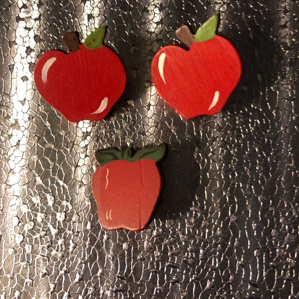 Teacher gift- Red Apple Brooch Set
